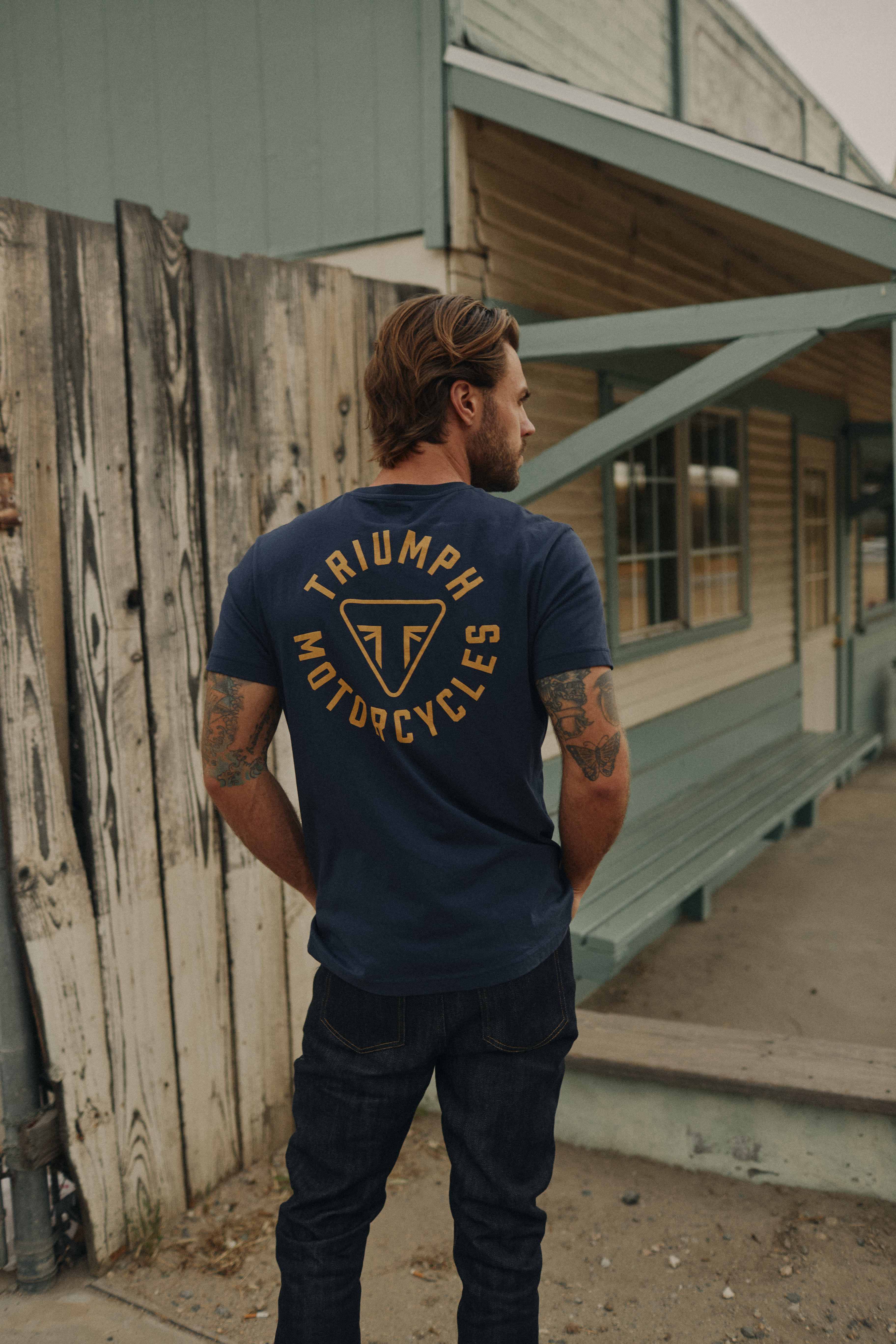 Newlyn Ring Logo T-shirt in Black |Casual Clothing